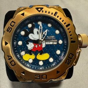 Invicta Men’s Watch
Disney - Mickey Mouse